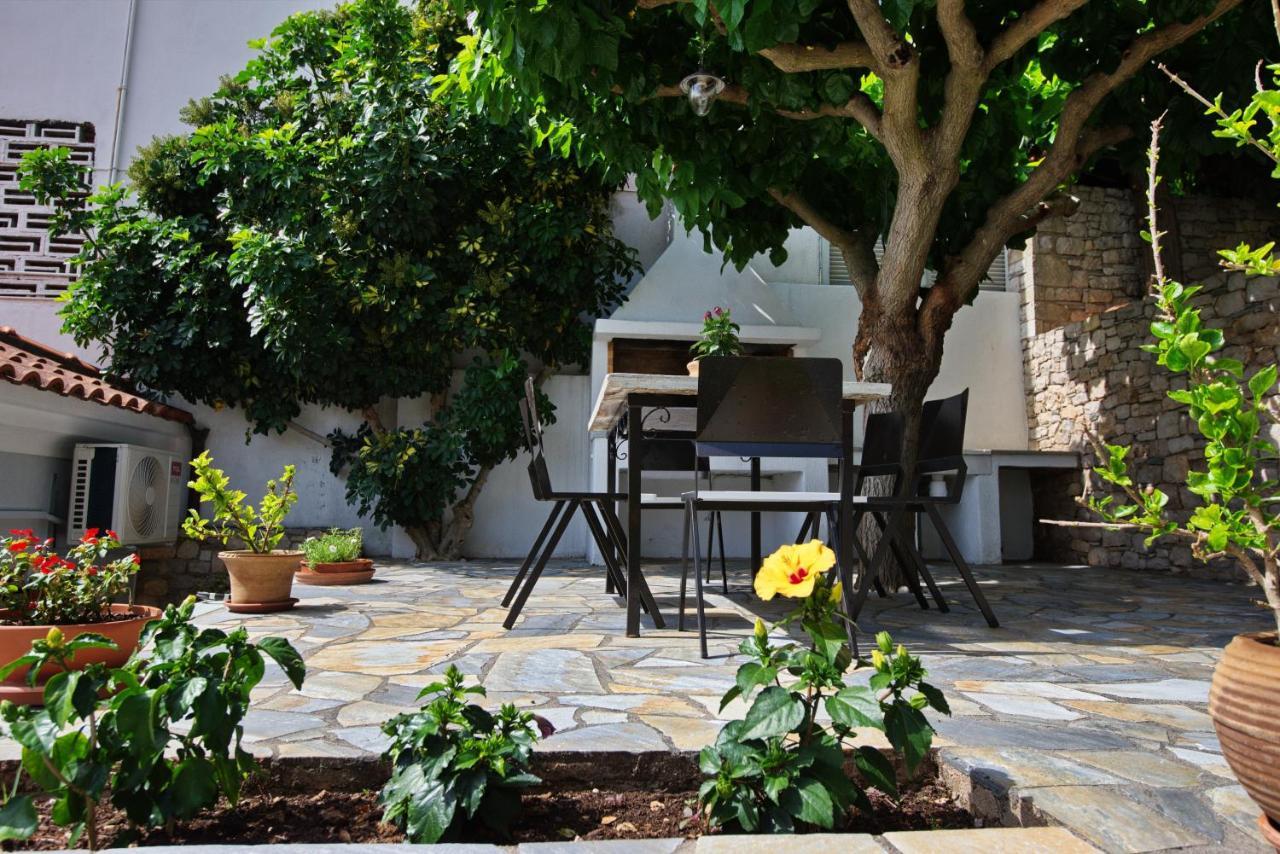 Petrino Villa Patitírion Exterior photo